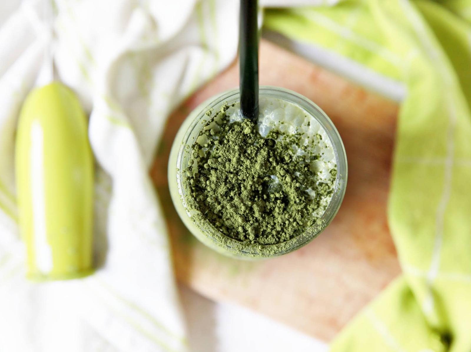 VIDEO RECEPT: Sýte smoothie, ktoré nahradí obed i večeru po tréningu
