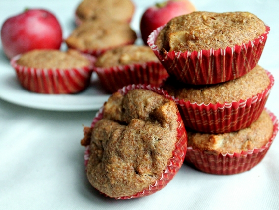 Voňavé celozrnné muffiny z jabĺčok
