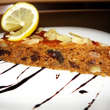 Mrkvová slávnostná torta ala Zuzka