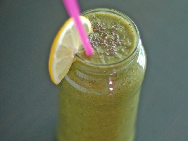 Zelené smoothie s chia semiačkami