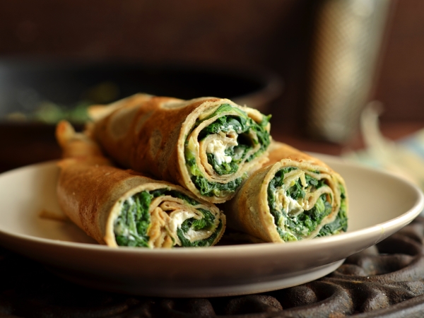 Plnená pohánková palacinka so špenátom a čedarom