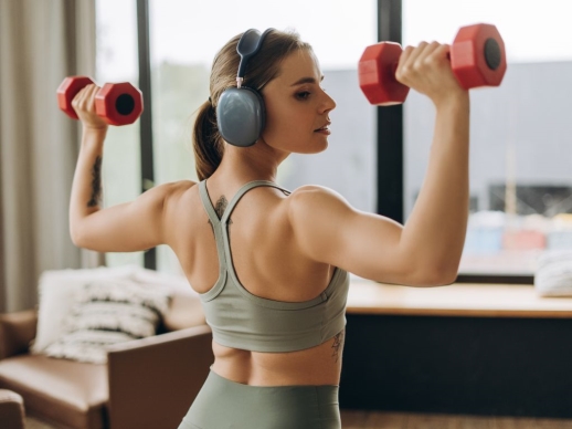 5 silov�ch cvikov po 40-ke, ktor� formuj� postavu lep�ie ne� kardio